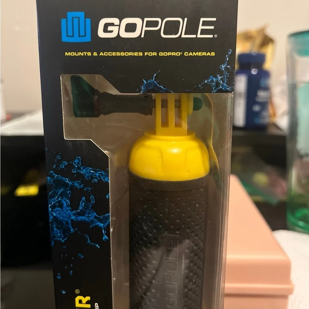 GoPro Floating Hand Grip - Picture 2 of 5